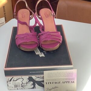 Seychelles Finders Keepers Plum Platform Sandals 7.5